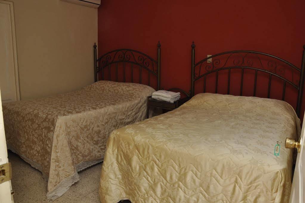 Hotel Colonial Blanco Санто Доминго Екстериор снимка
